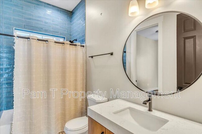 Building Photo - 1716 Reynolds St