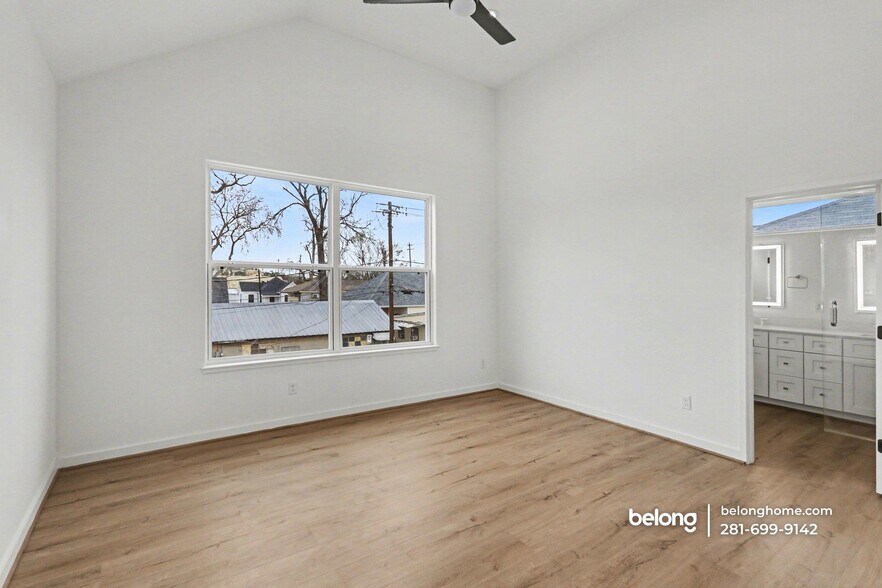 Building Photo - 203 Danna Ln