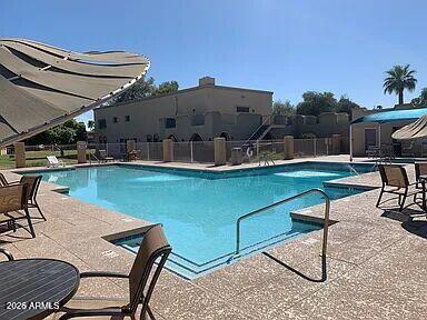 Building Photo - 4338 N Parkway Ave