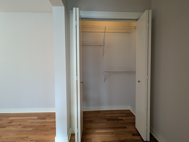 Building Photo - 2430 N Kedzie Blvd