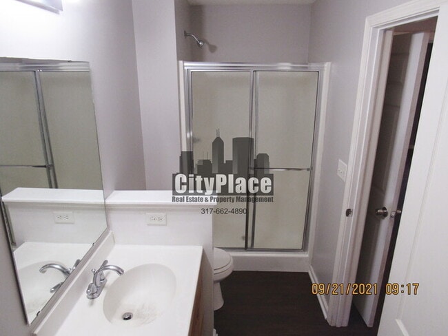 Building Photo - 608 Fisher Creek Dr, Indianapolis, IN 46239