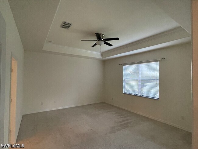 Building Photo - 9353 Glenforest Dr