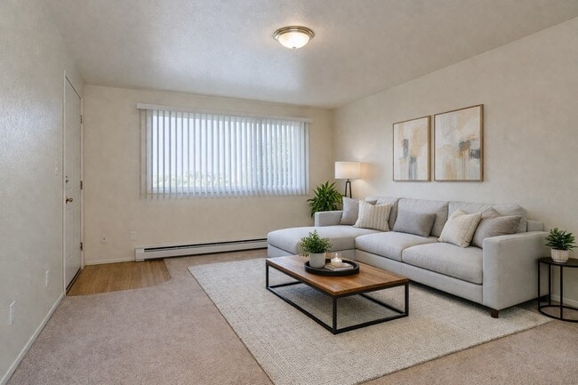 Building Photo - The Club at Eagle Point