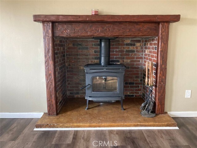 Building Photo - 1620 Edgecliff Dr