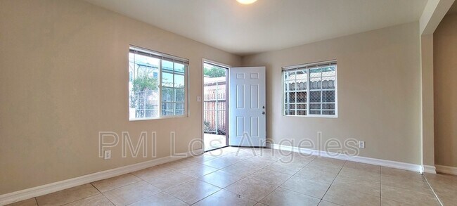 Building Photo - 10314 San Pedro St