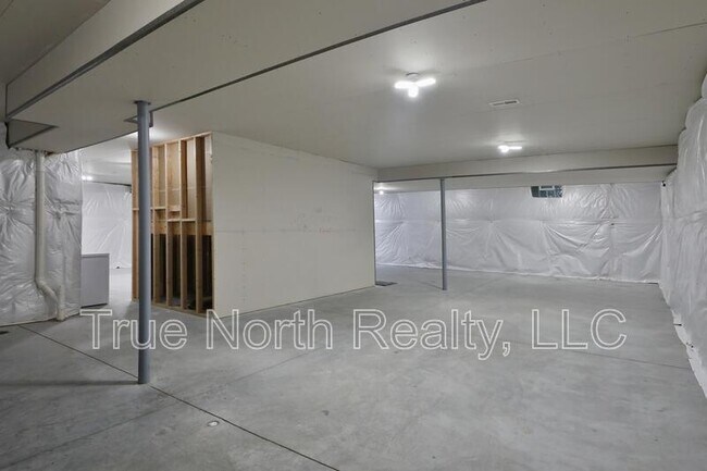 Building Photo - 2246 Koester Trce