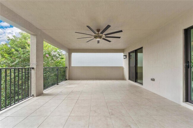 Building Photo - 3374 NW 5th St