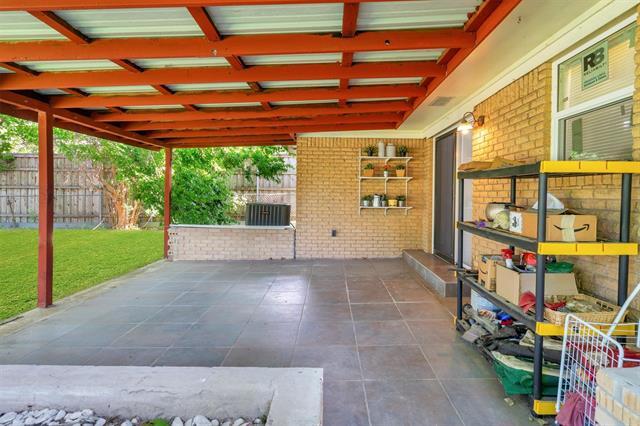 Building Photo - 406 N Bonham Dr