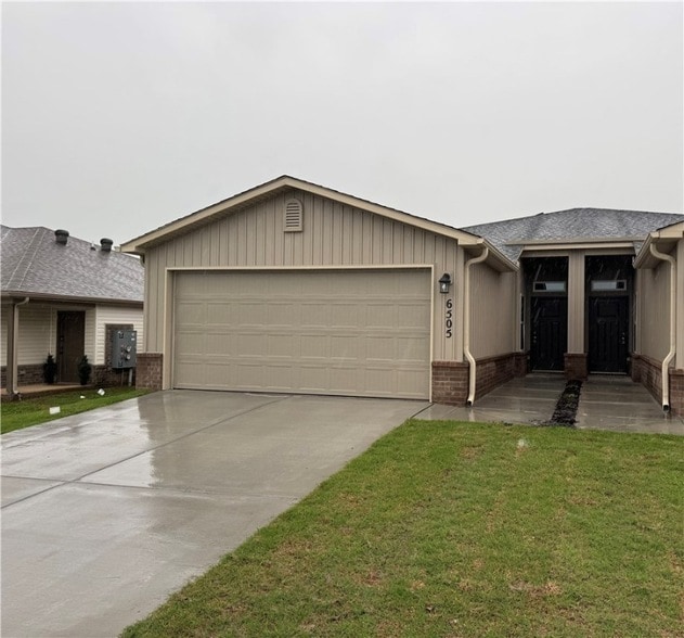 Primary Photo - 6505 NW Vandergriff St