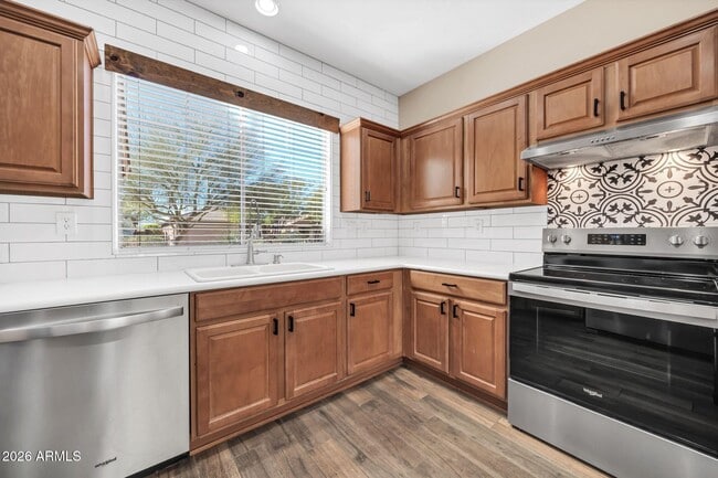 Building Photo - 1834 W Owens Way