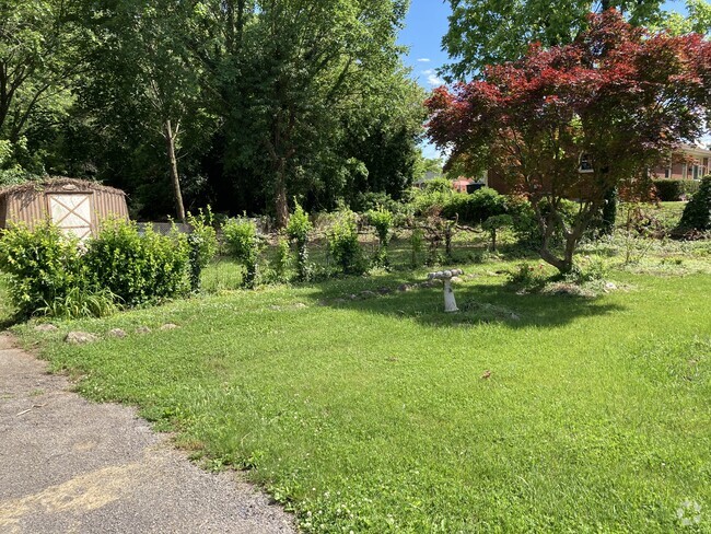 Building Photo - 4728 Eden Dr NW