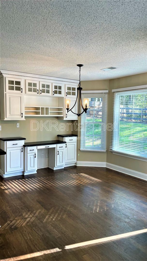 Building Photo - 416 Carmain Ln