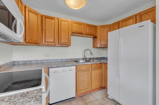 Building Photo - 3345 Chisholm Trail