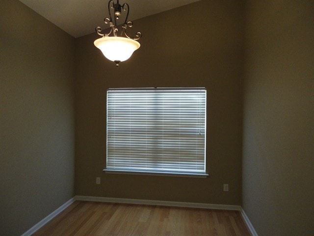 Building Photo - 1005 Glen Hollow Dr