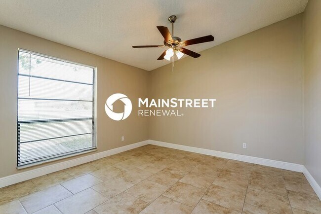 Building Photo - 3 Bedroom Pet-Friendly Home in Cape Coral, FL with Main Street Renewal