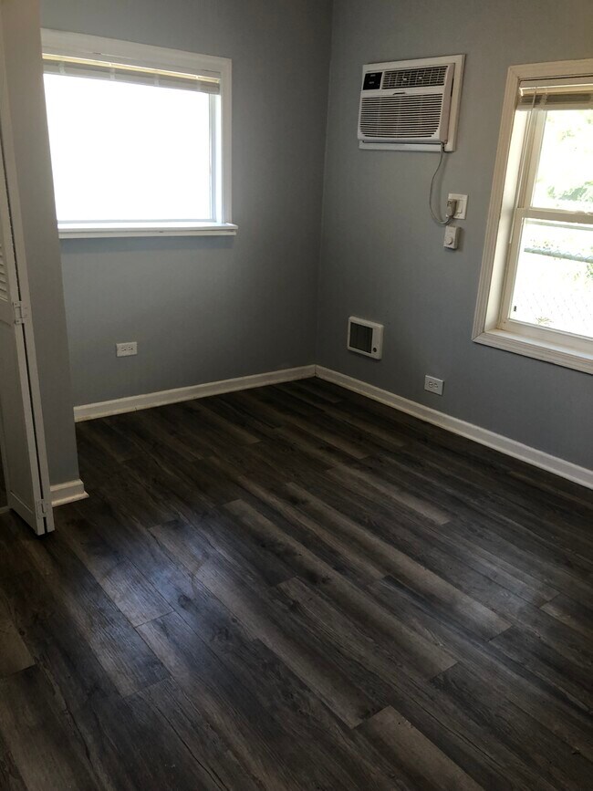 Building Photo - 115 Grant St