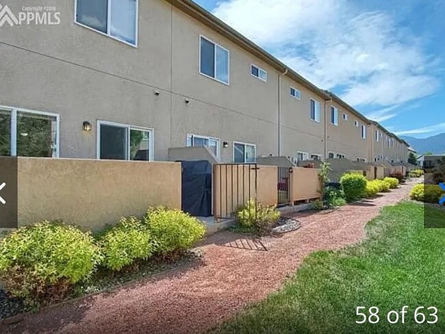 Building Photo - 3815 Josephine Heights