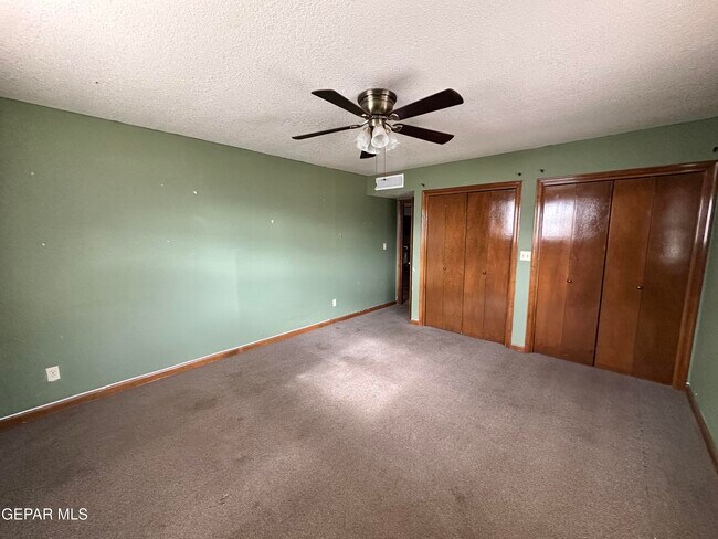 Building Photo - 815 Del Mar Dr