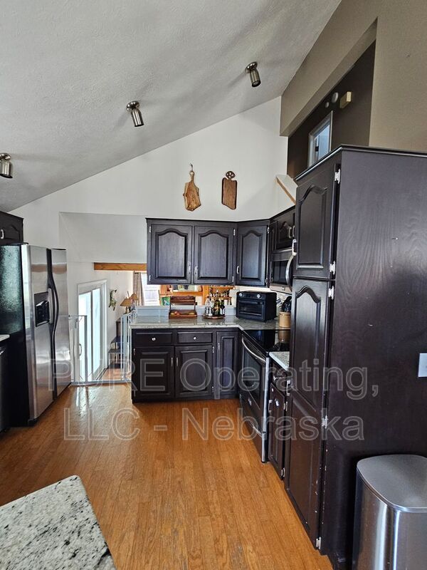 Building Photo - 5039 S 163rd Ave