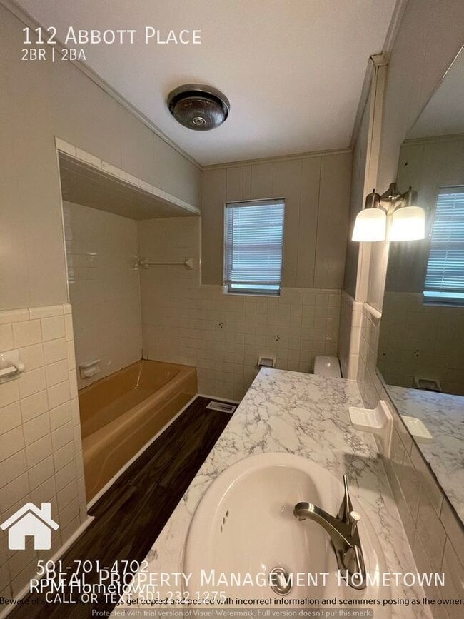 Building Photo - 112 Abbott Pl