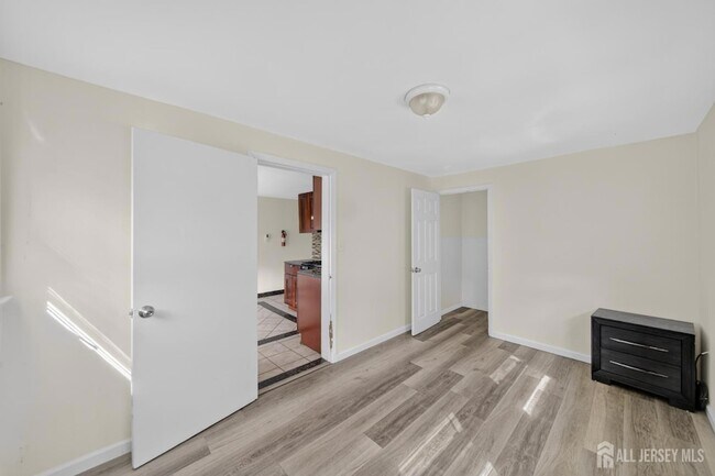 Building Photo - 70 Pershing Ave