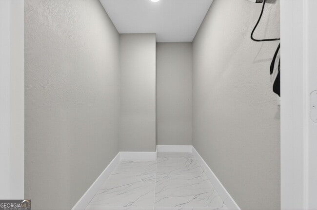 Building Photo - 1410 Landon Dr