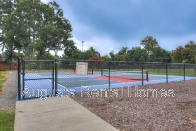 Building Photo - 2515 Ctr W Pkwy