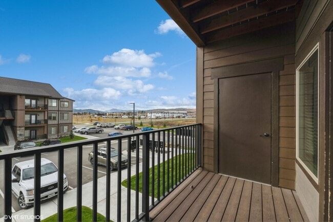 Building Photo - 2 Bed 2 Bath Apartment!