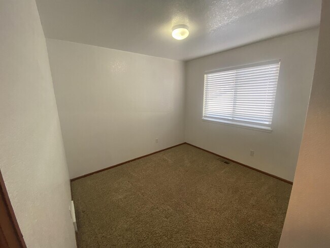 Building Photo - 472 Sodalite Ct