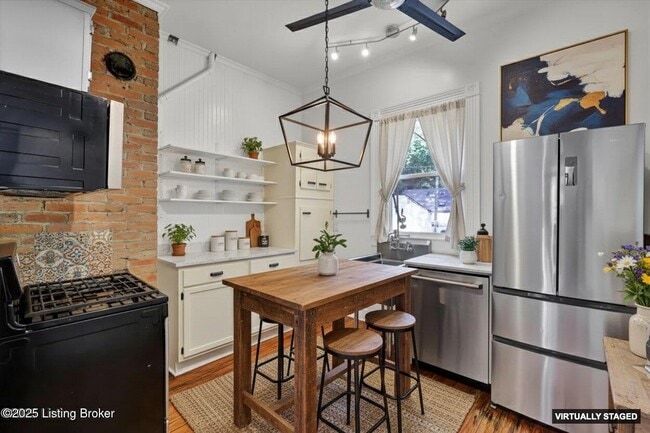 Building Photo - 1315 Highland Ave