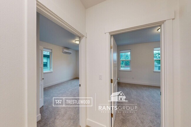 Building Photo - Brand New! Modern Home in Trestlewood – Where Comfort Meets Community!