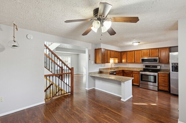 Building Photo - 25636 Coltrane Dr