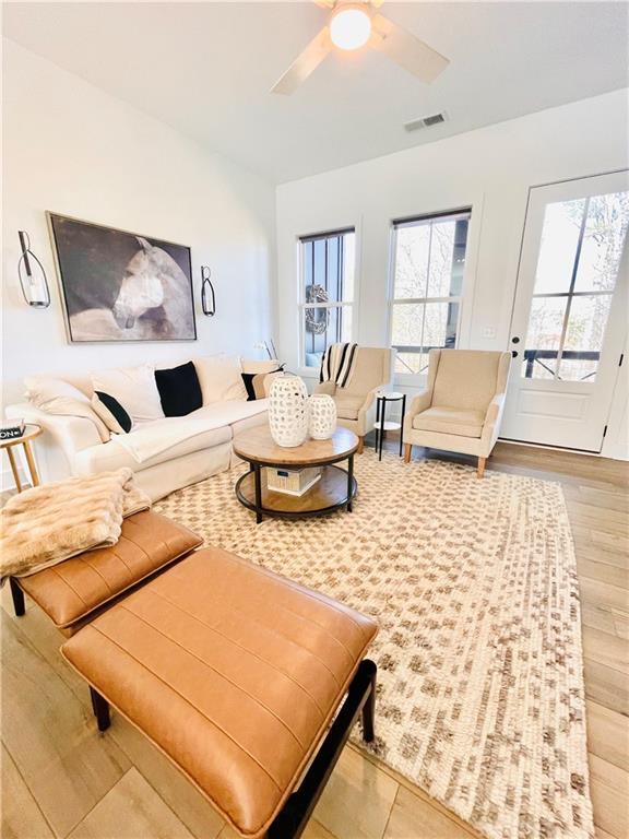 Building Photo - 115 Firefly Cir