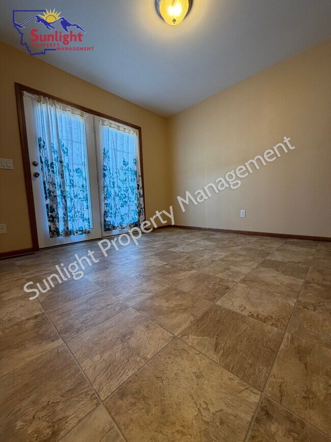 Building Photo - 3 Bed 2 Bath Property in Bridger Montana