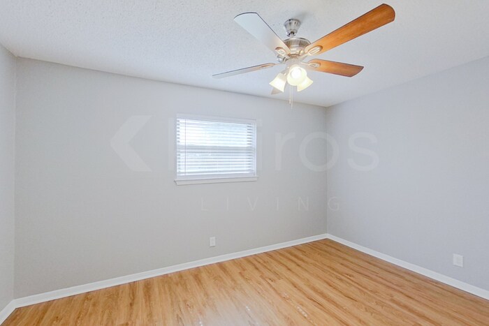 Building Photo - 923 Kimbrough St