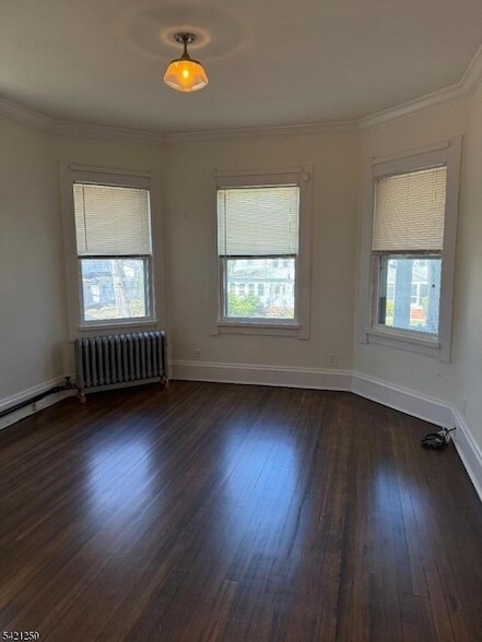 Building Photo - 33 Montclair Ave