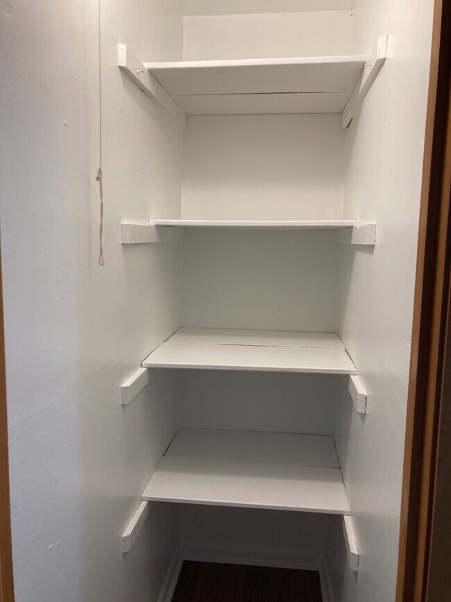 Building Photo - 4th Street Duplex