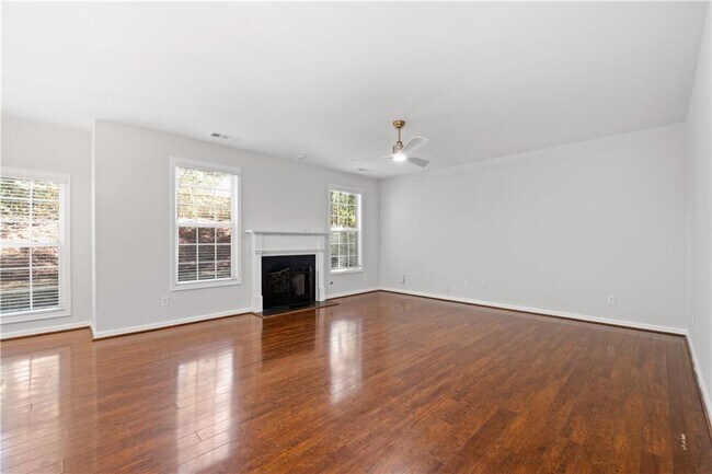 Building Photo - 2871 Belfaire Lake Dr