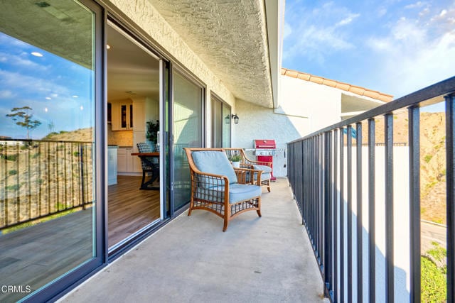 Building Photo - 886 Winding Way Dr