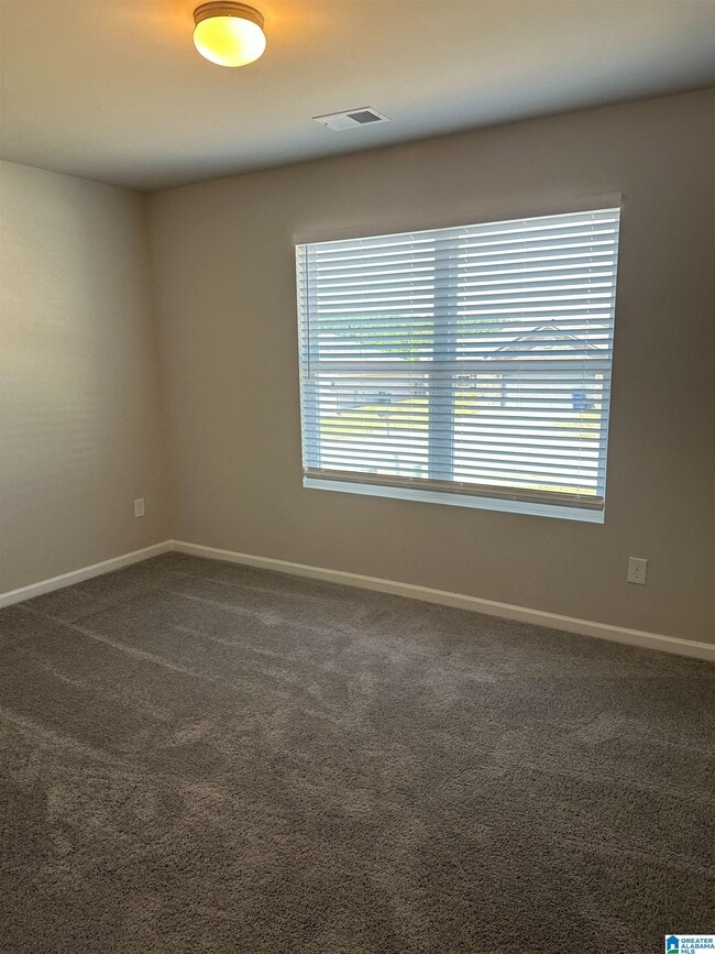 Building Photo - 401 Woodland Trl