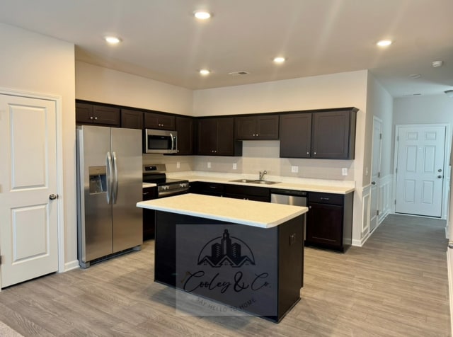 Building Photo - 42 Floating Brg Trl