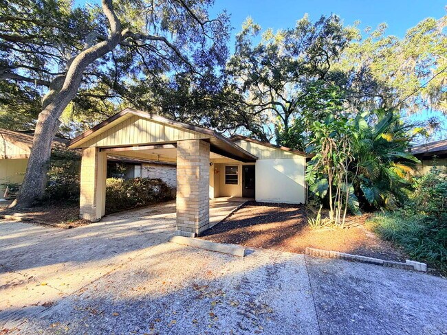 Building Photo - 141 Fernery Rd