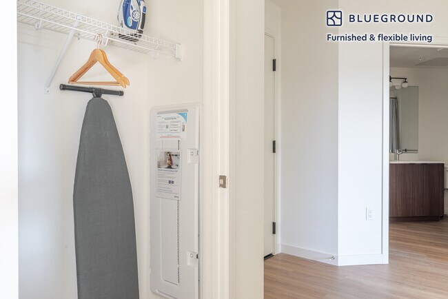 Building Photo - 100 Callan Ave