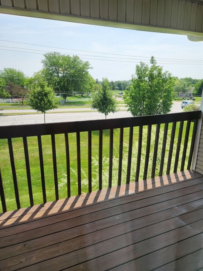 Building Photo - Great 2 bed 2 bath condo In Centerville