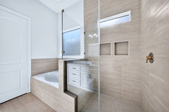 Building Photo - 9627 Champion Heavens Dr