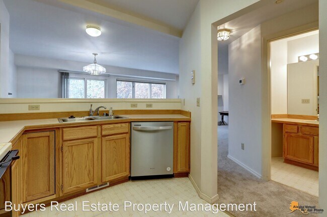 Building Photo - 3 br, 2.5 bath House - 3004 Brittany Place