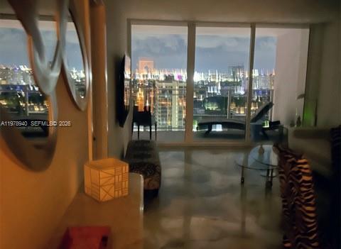 Building Photo - 2030 S Ocean Dr