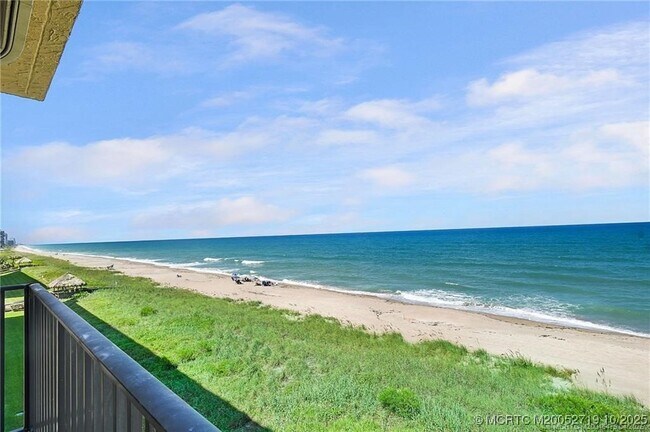 Building Photo - 10200 S Ocean Dr