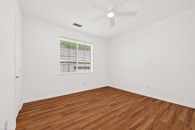 Building Photo - 22 Westwinds Cir