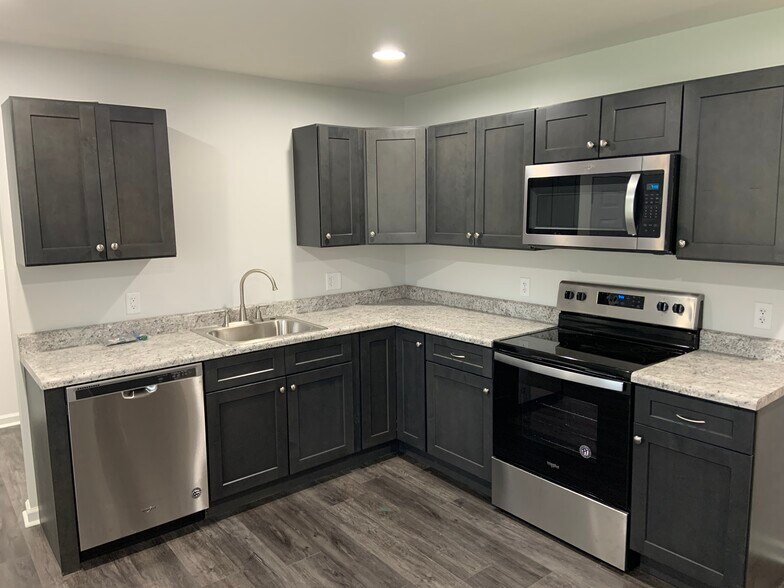Building Photo - 2945 Lucas Way